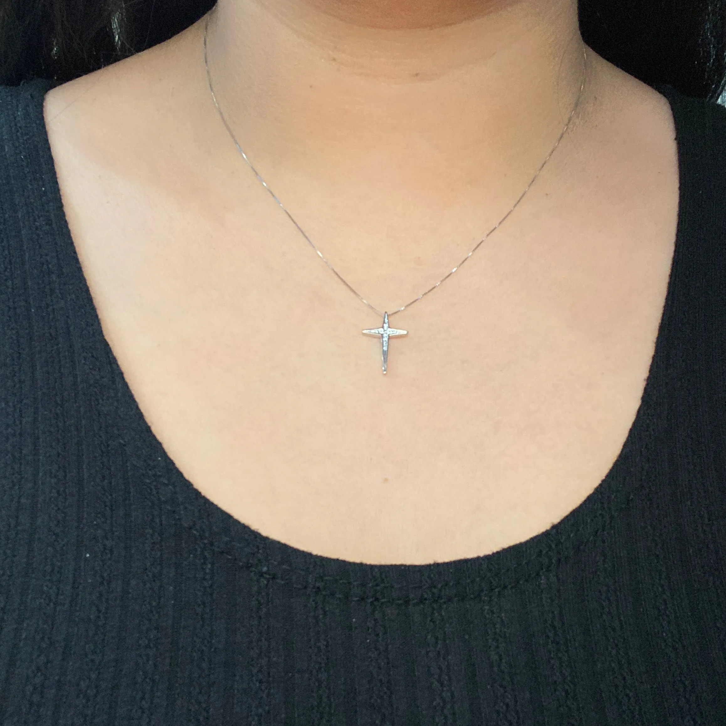 10K White Gold (0.02ct) Diamond Cross Pendant