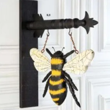 Bumblebee Arrow Hanging