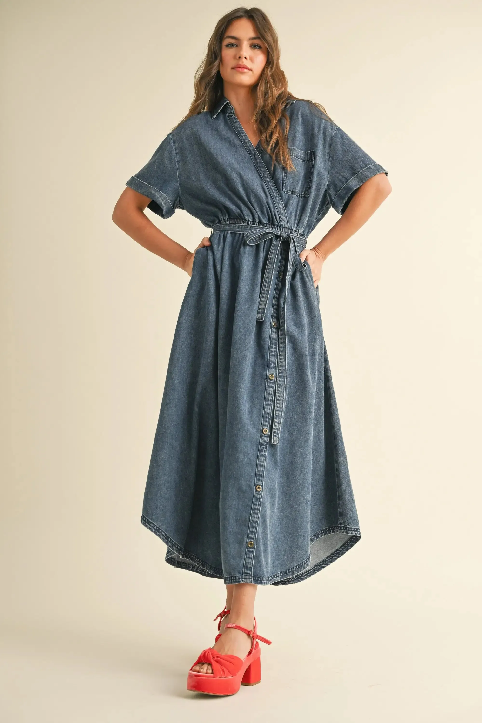 BUTTON DETAIL DEMIN SHIRT DRESS
