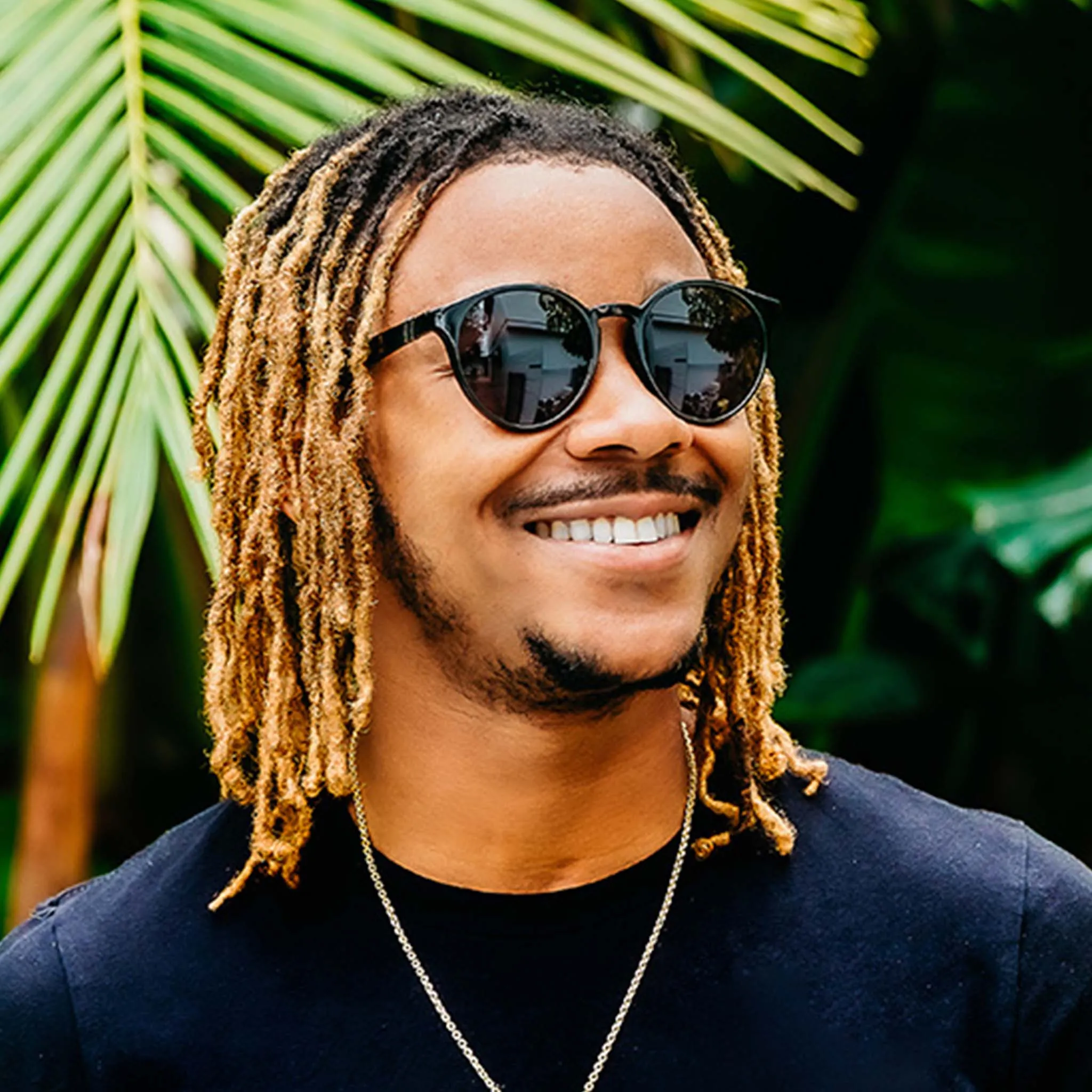 Coastal X2 Jet Black Sunglasses