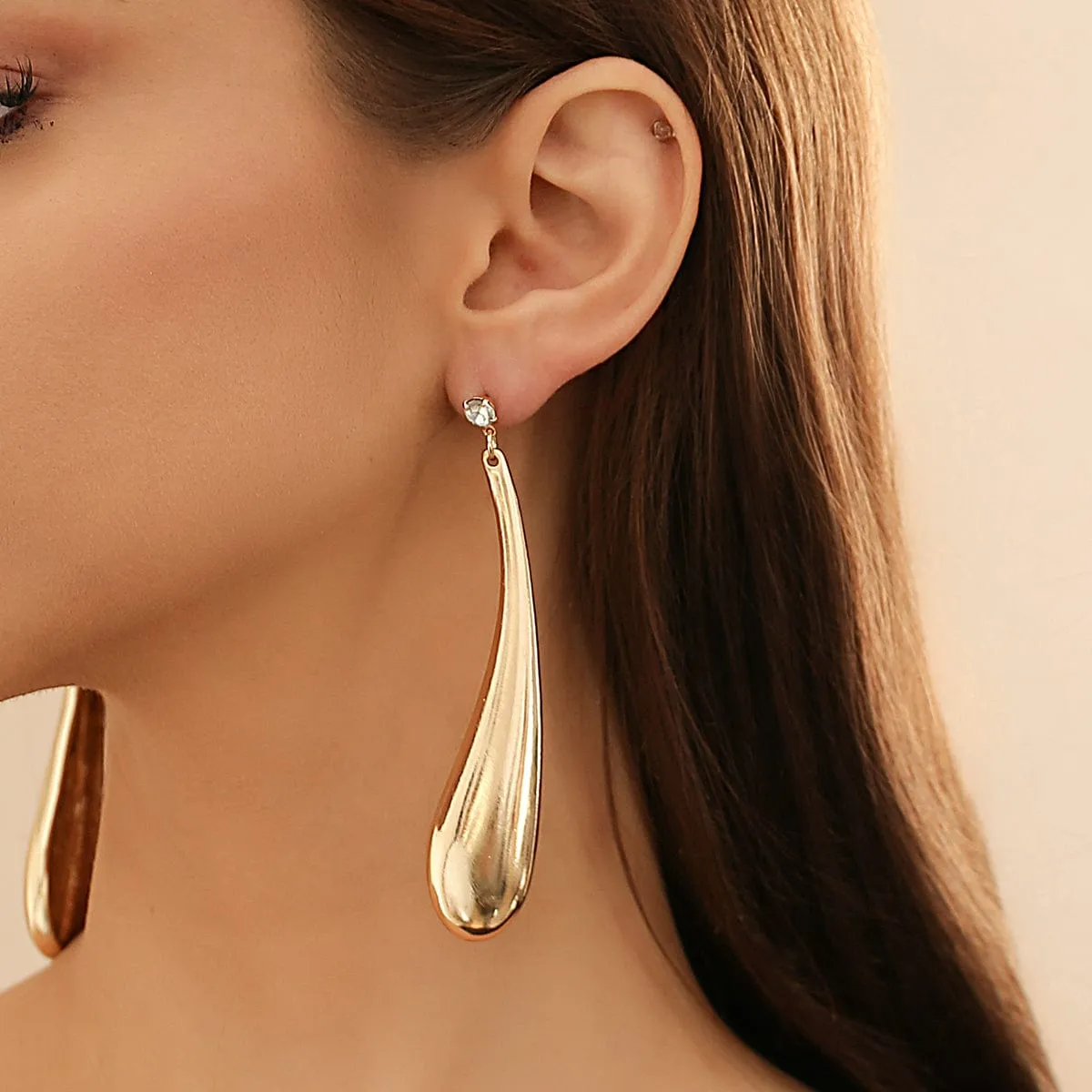 Geometric Crystal Metallic Waterdrop Dangle Earrings