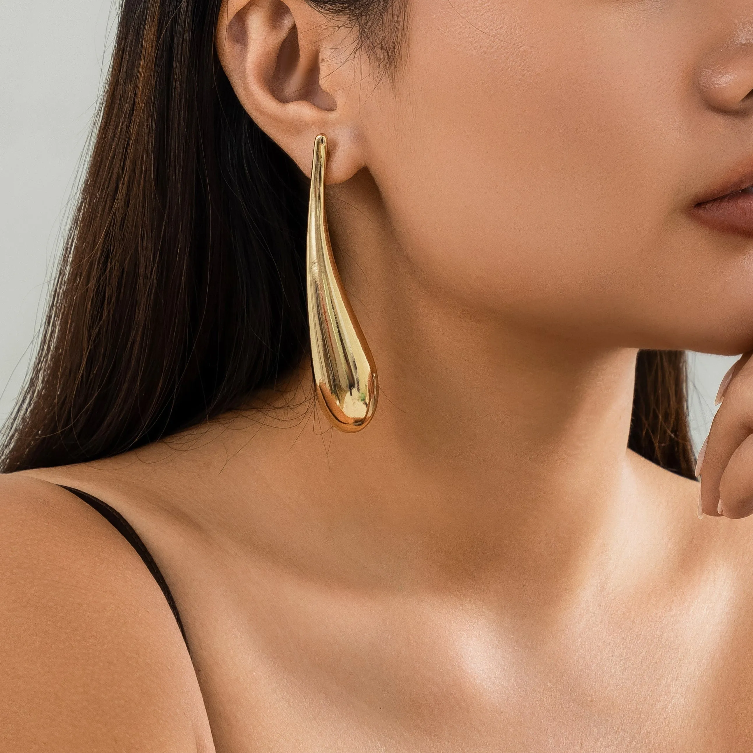 Geometric Metallic Waterdrop Dangle Earrings