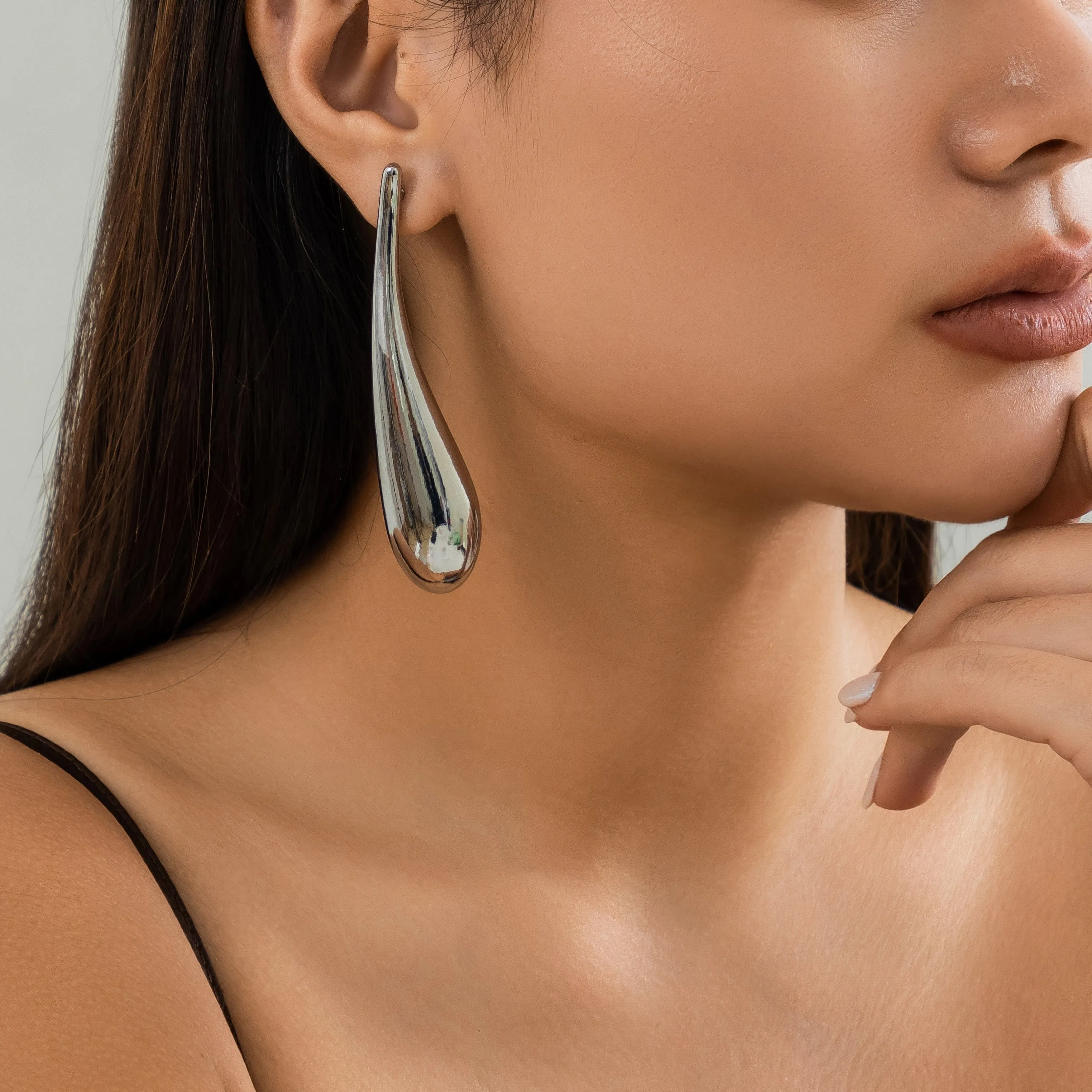 Geometric Metallic Waterdrop Dangle Earrings