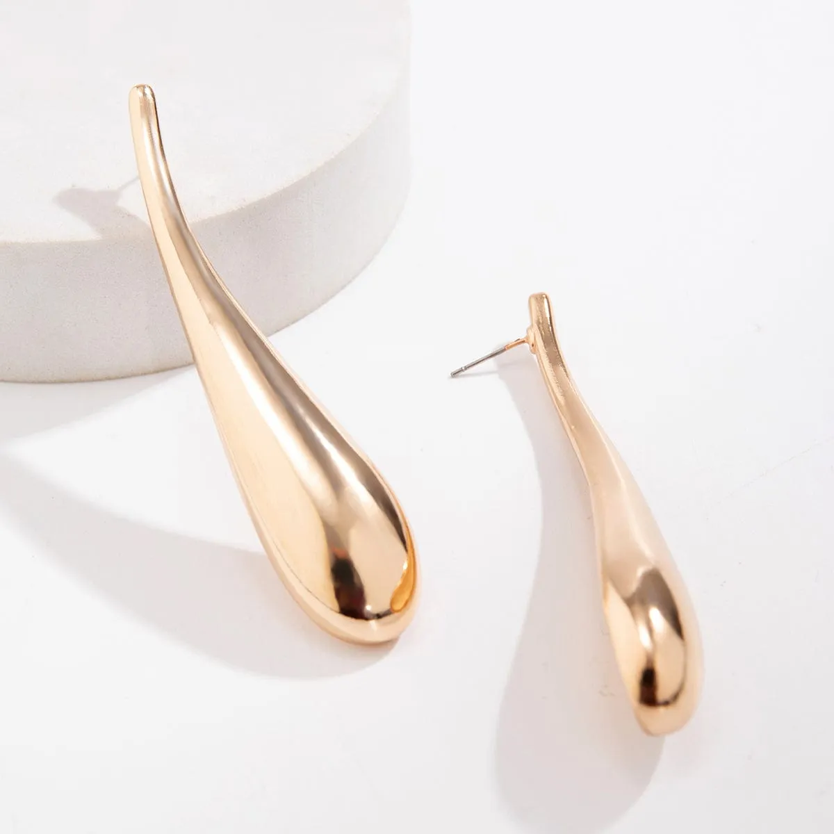 Geometric Metallic Waterdrop Dangle Earrings