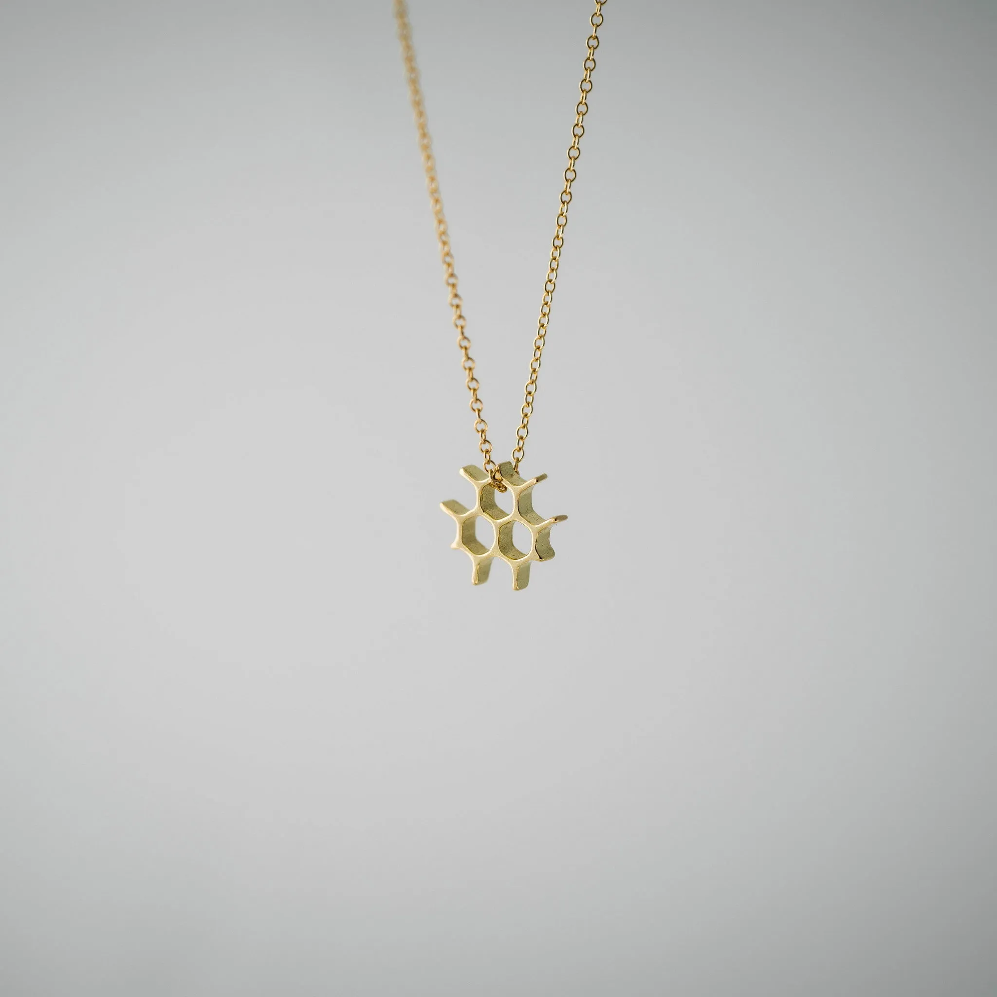 Hive N°147 Necklace