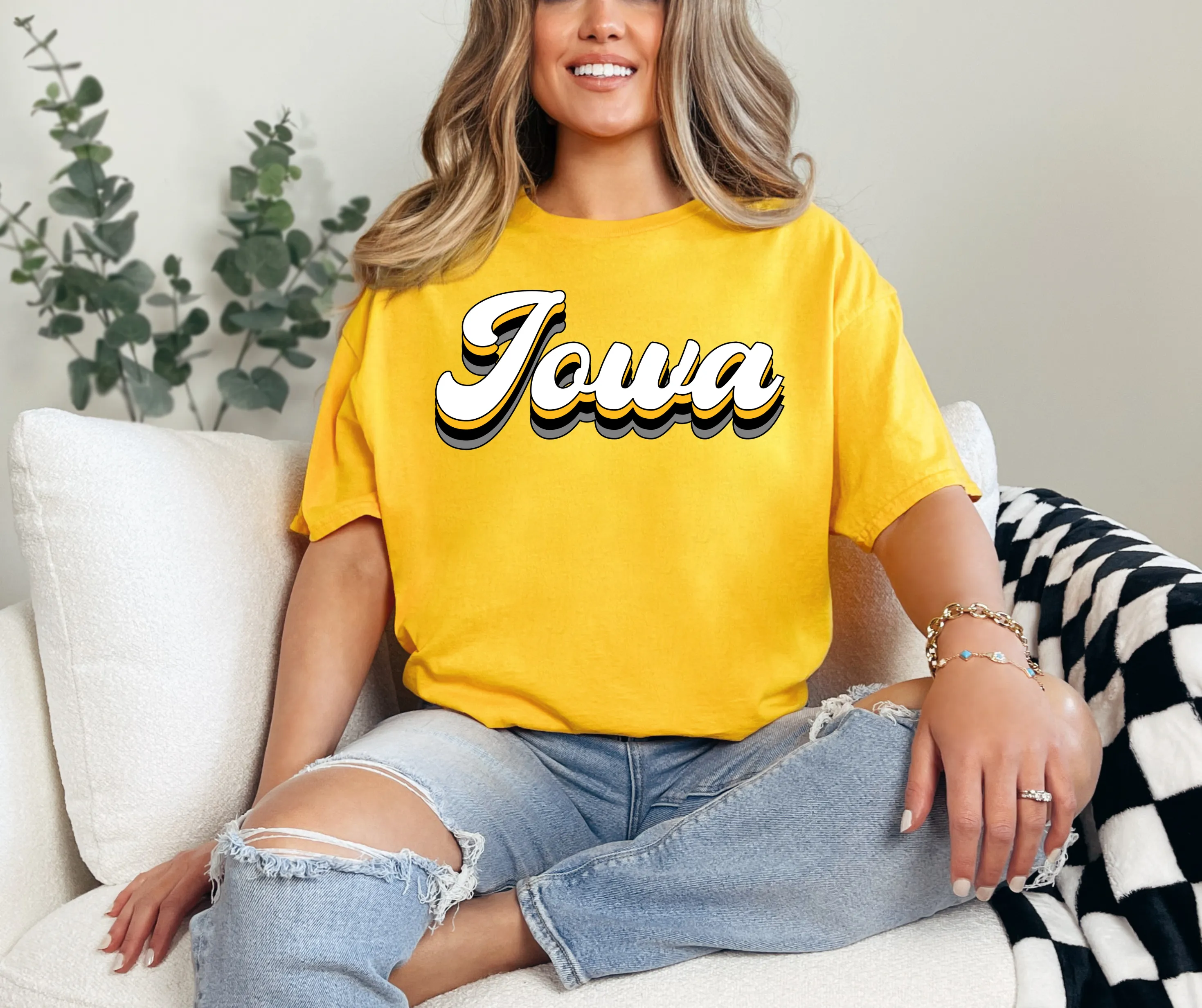 Iowa Retro Script Gold Graphic Tee