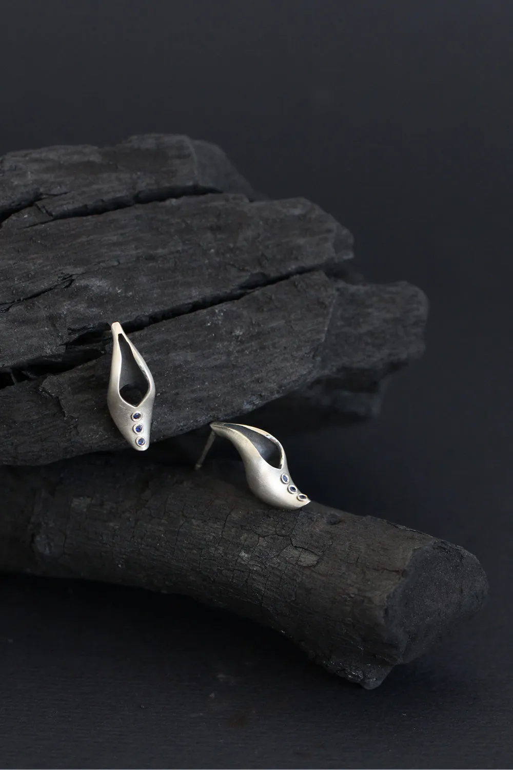Lady Love & Sapphire Earrings