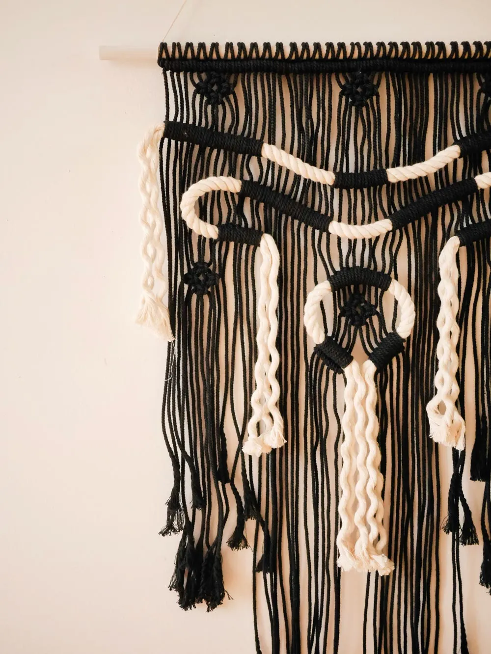 Macramé wall hanging, "Efra"