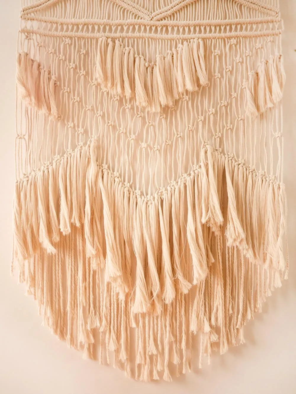 Macramé wall hanging, "Frida"