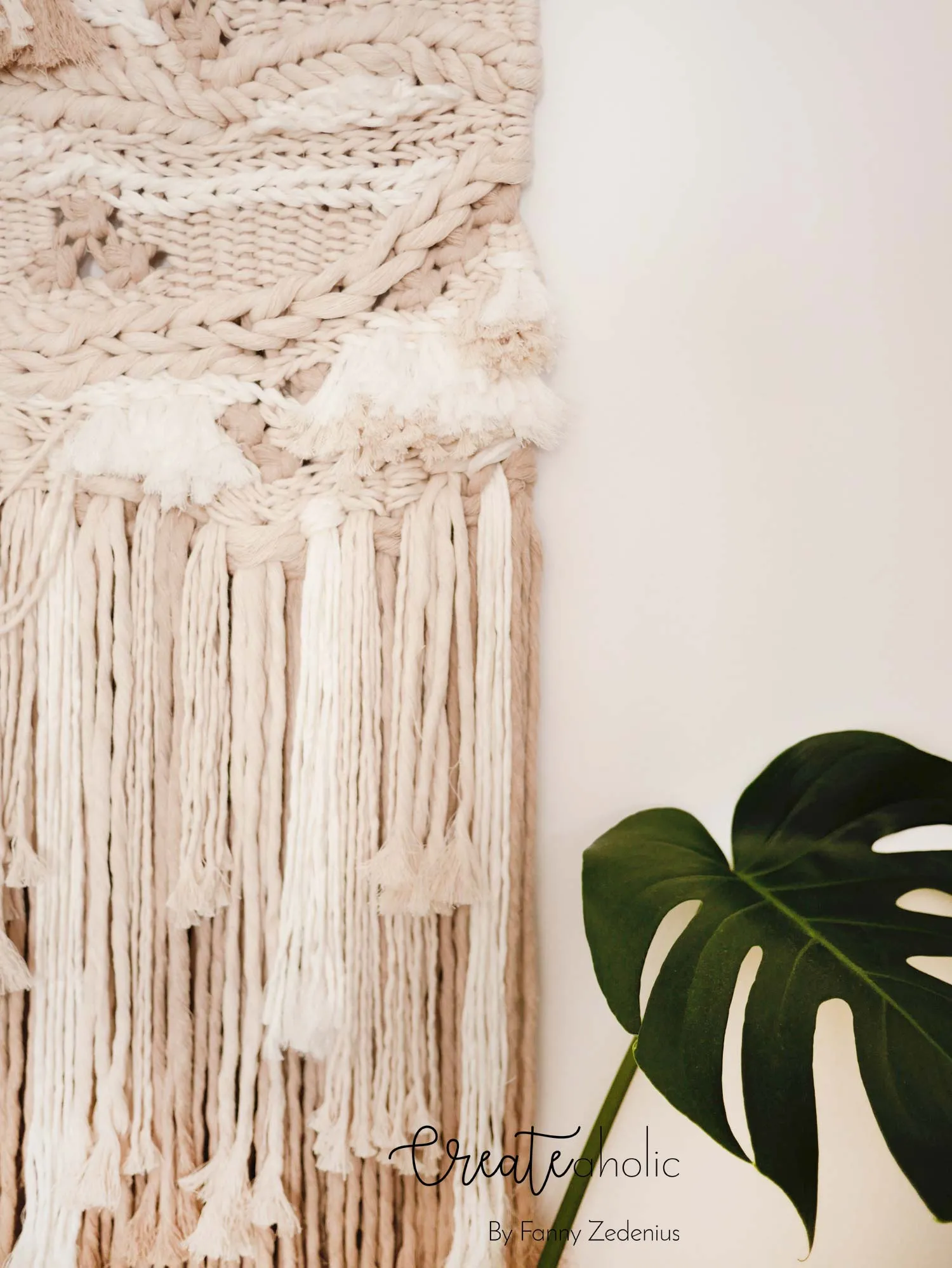 Macramé wallhanging, no. 4 of "The Beige Sisters"