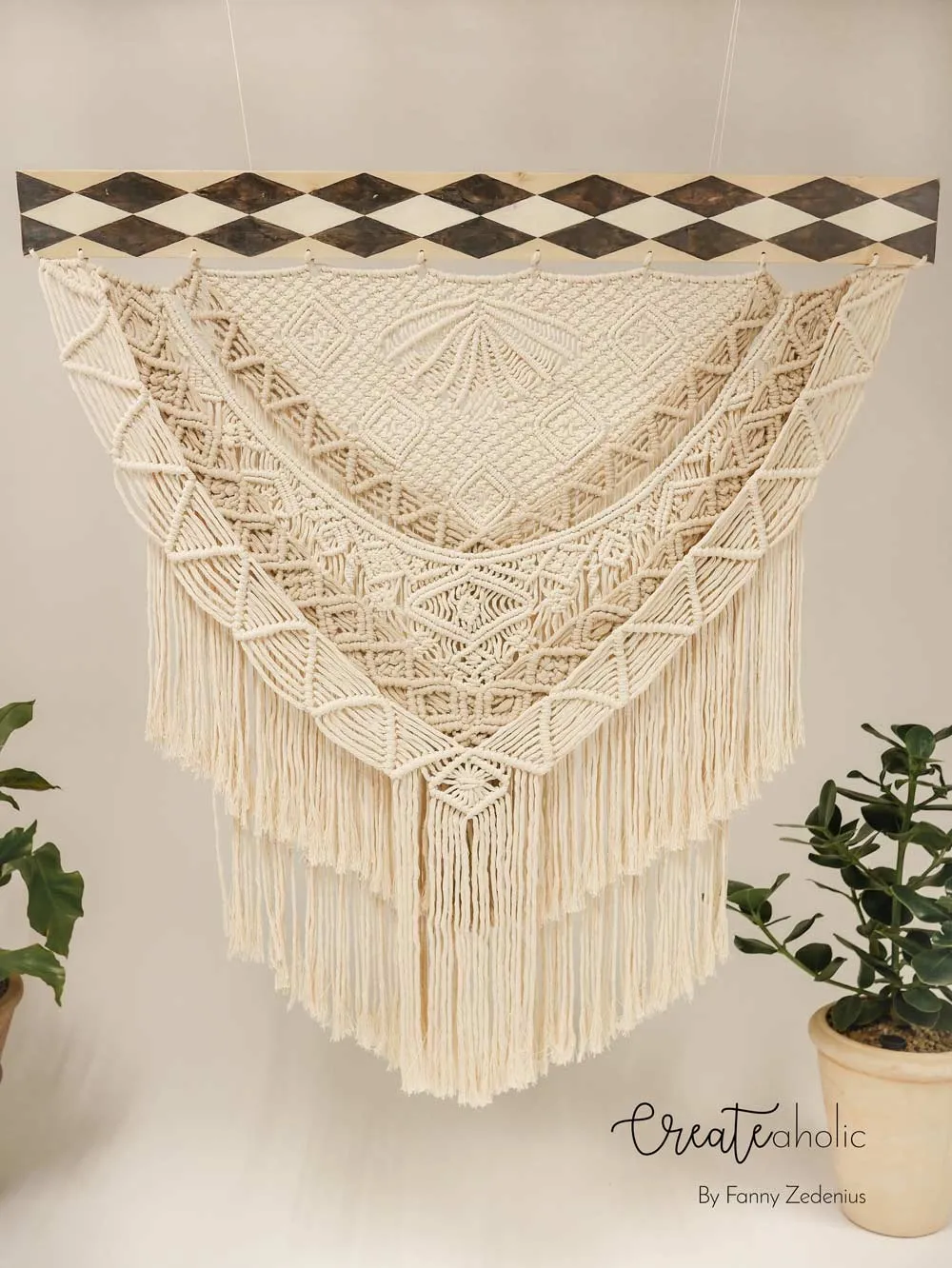 Macramé wallhanging, "Desert Dunes"