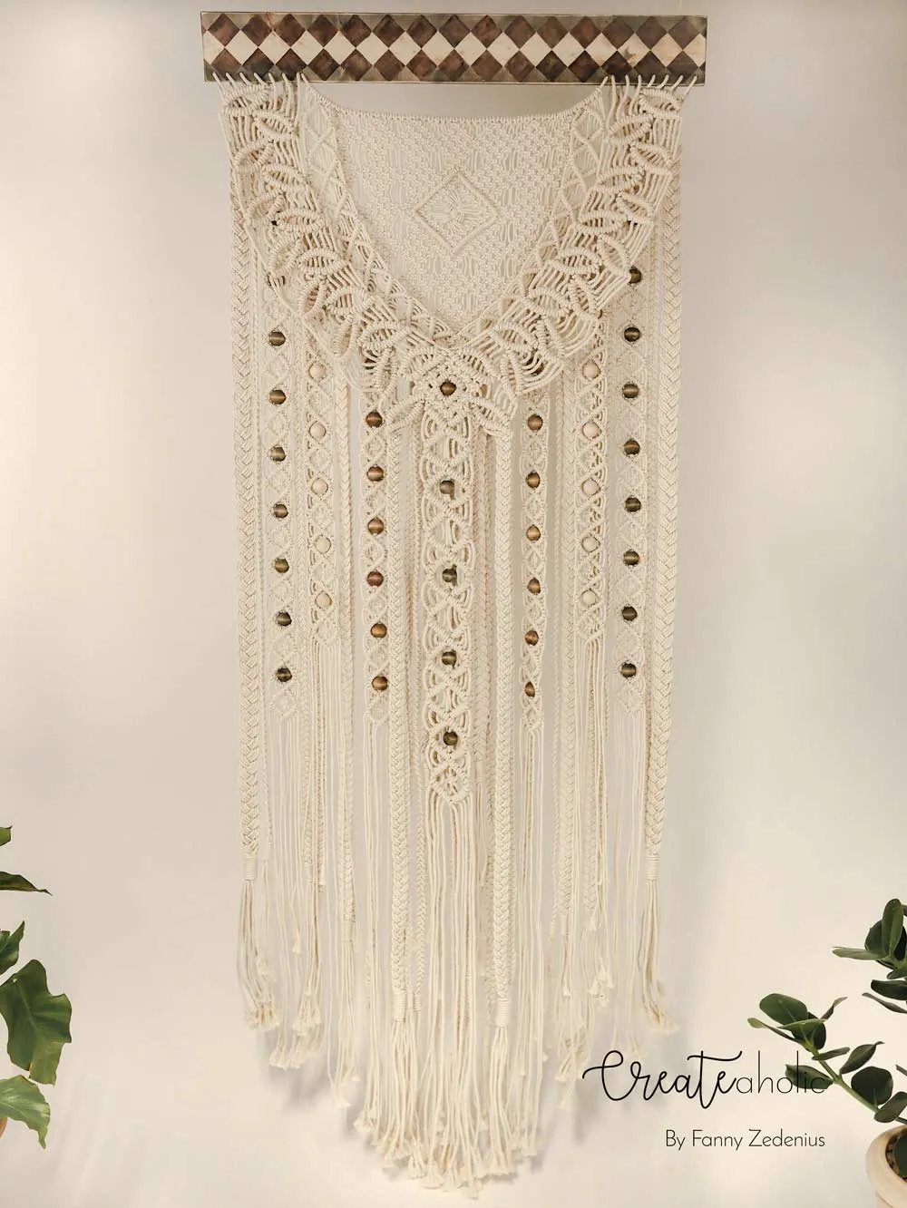 Macramé wallhanging, "Earthling"