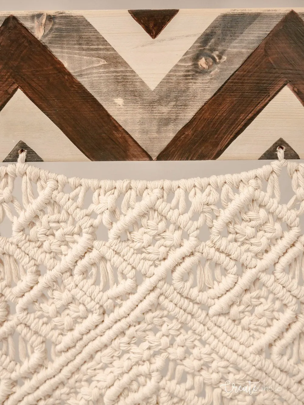 Macramé wallhanging, "Mountain Vines"