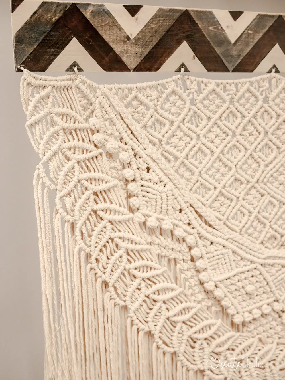 Macramé wallhanging, "Mountain Vines"