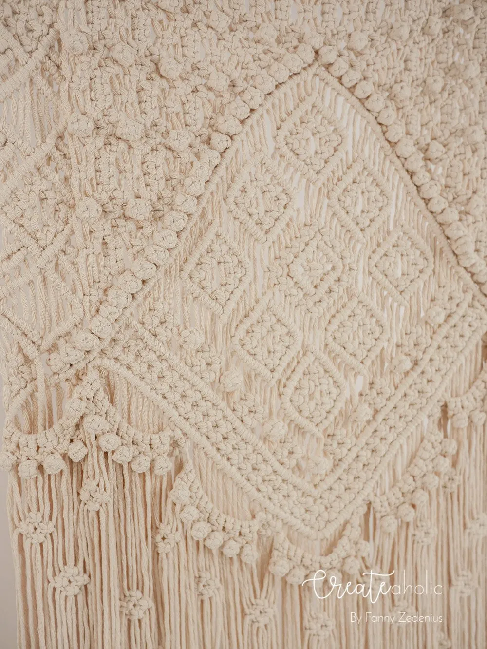 Macramé wallhanging, "Snowflakes"