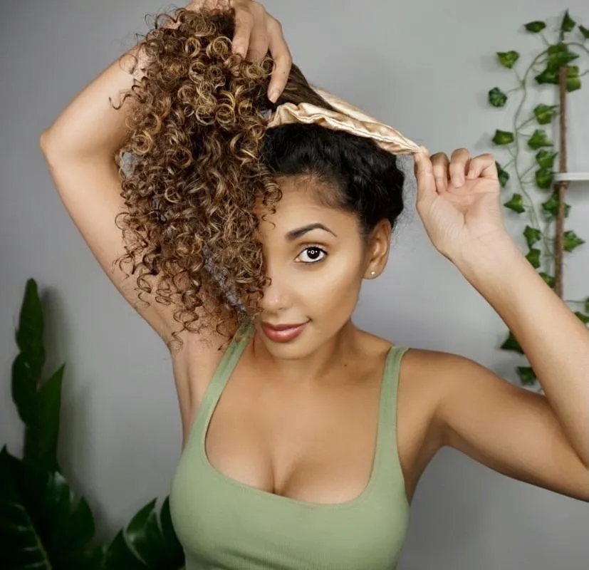 O So Curly Satin Scrunchie - 1 pc (Classic)