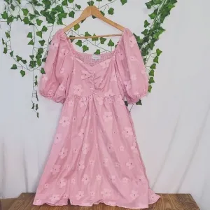 One loved babe. Pink Floral Dress with Puff Sleeves. Size 1XL. EUC
