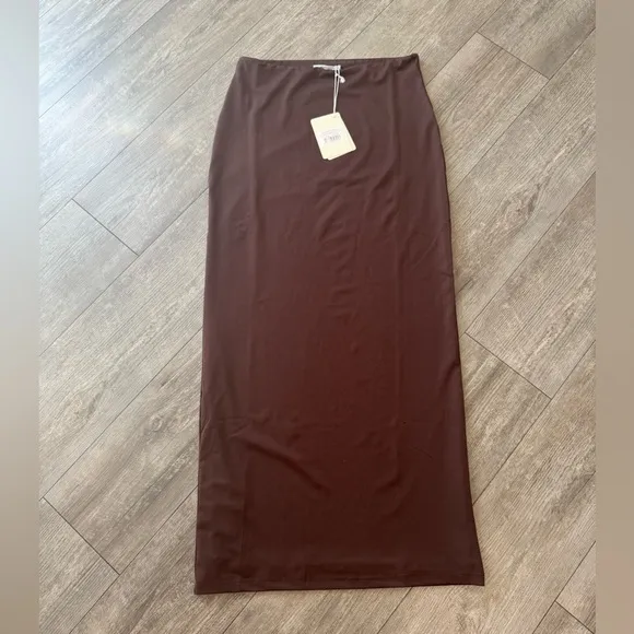 PEPERMAYO solace soul Chic Brown Maxi Skirt with Flowing 🤍