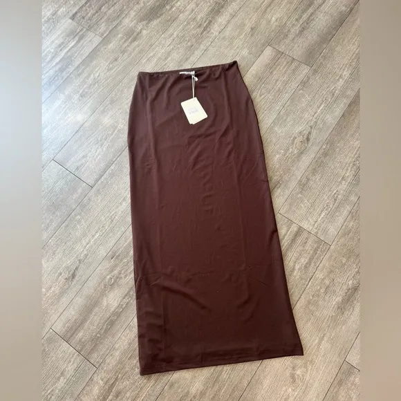 PEPERMAYO solace soul Chic Brown Maxi Skirt with Flowing 🤍