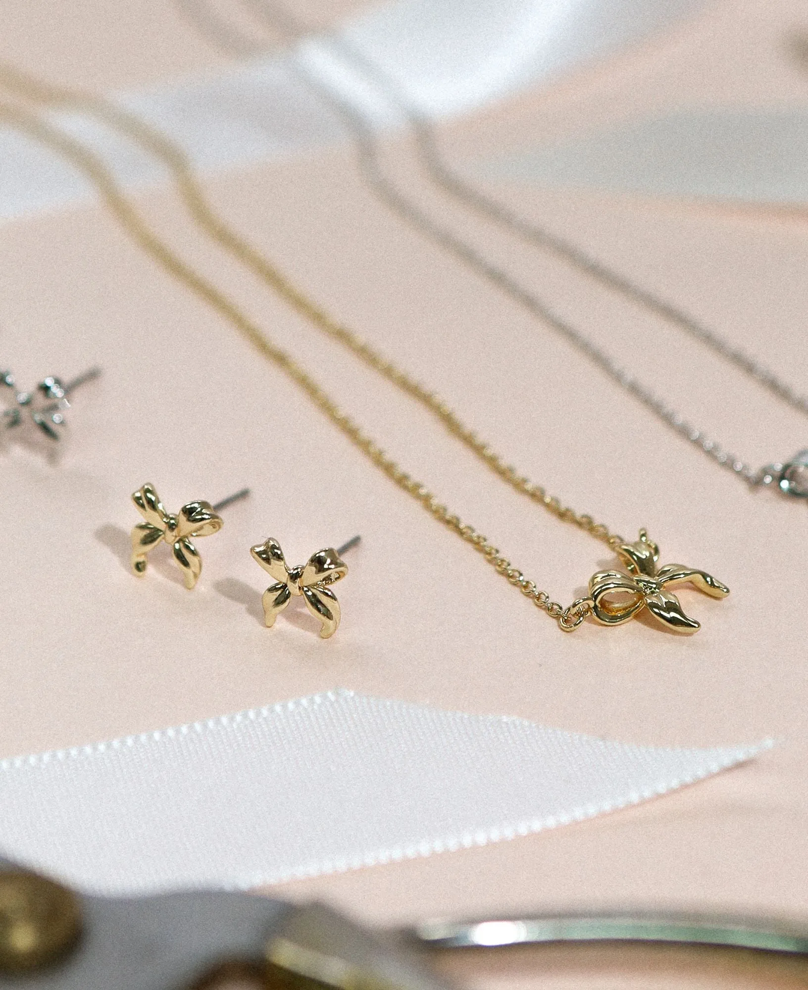 Rosalind Gold Ribbon Necklace