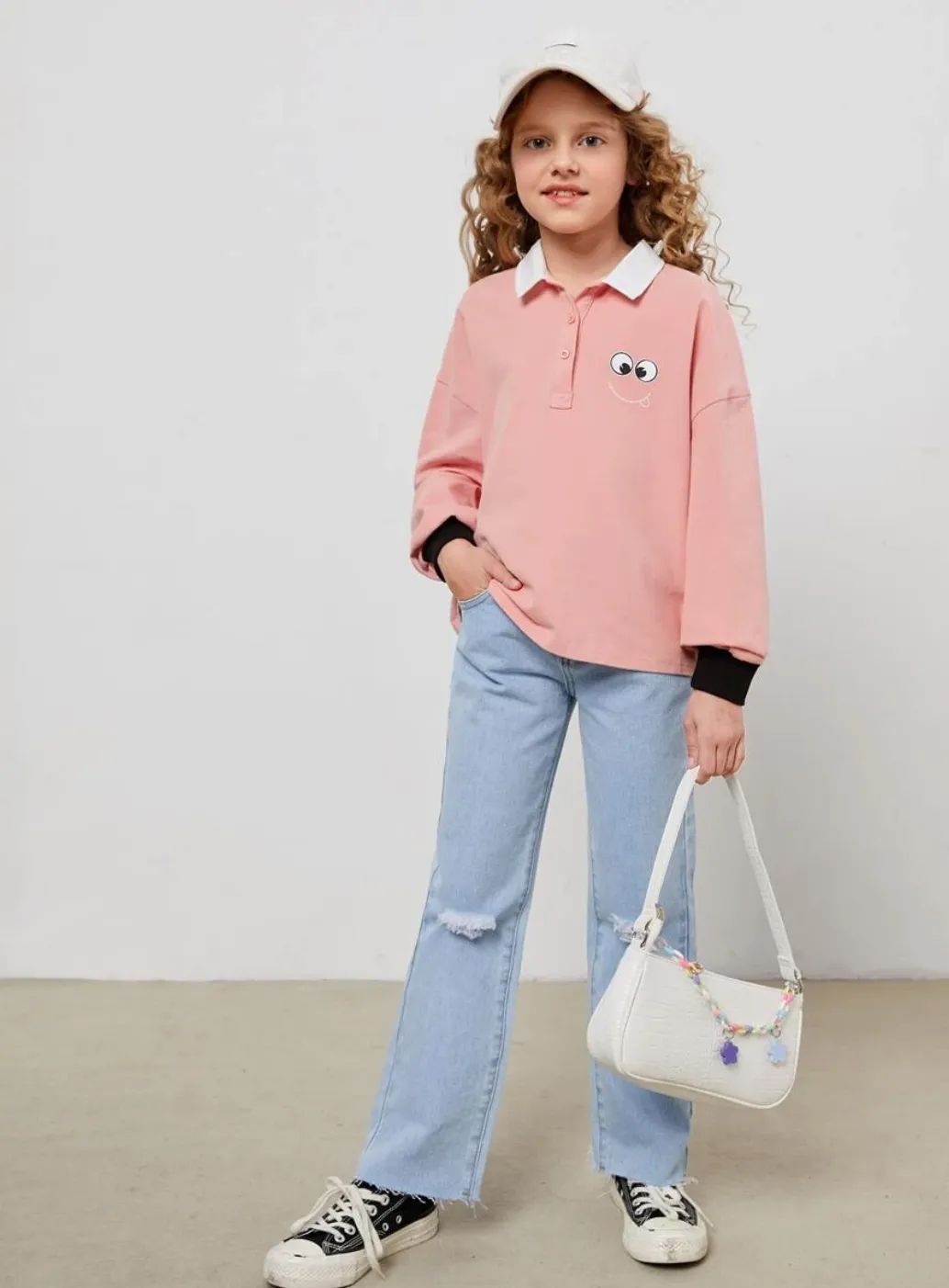 SHEIN x googly eye cru girls cartoon graphic contrast collar tee