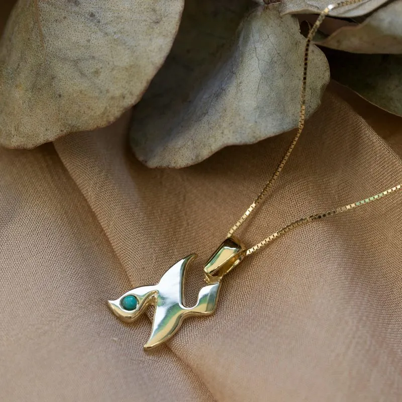 Small letter A pendant yellow gold inlaid with turquoise stone